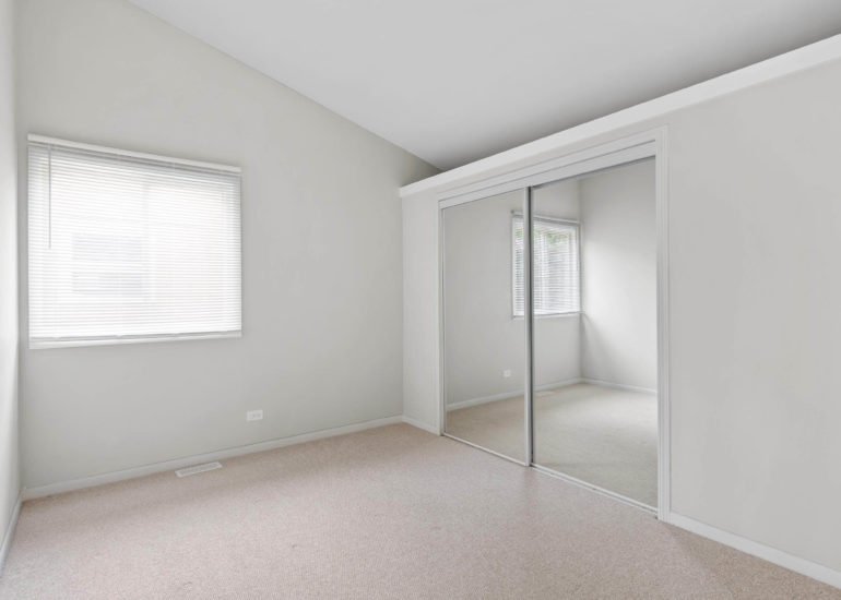 Virtual staging services for real estate photography - empty room before virtual staging